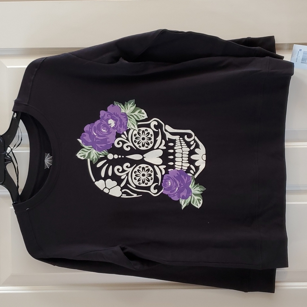 Womens Happy Halloween Sugar Skulls & Purple Roses Sweatshirt Size Sm Med 1X NWT